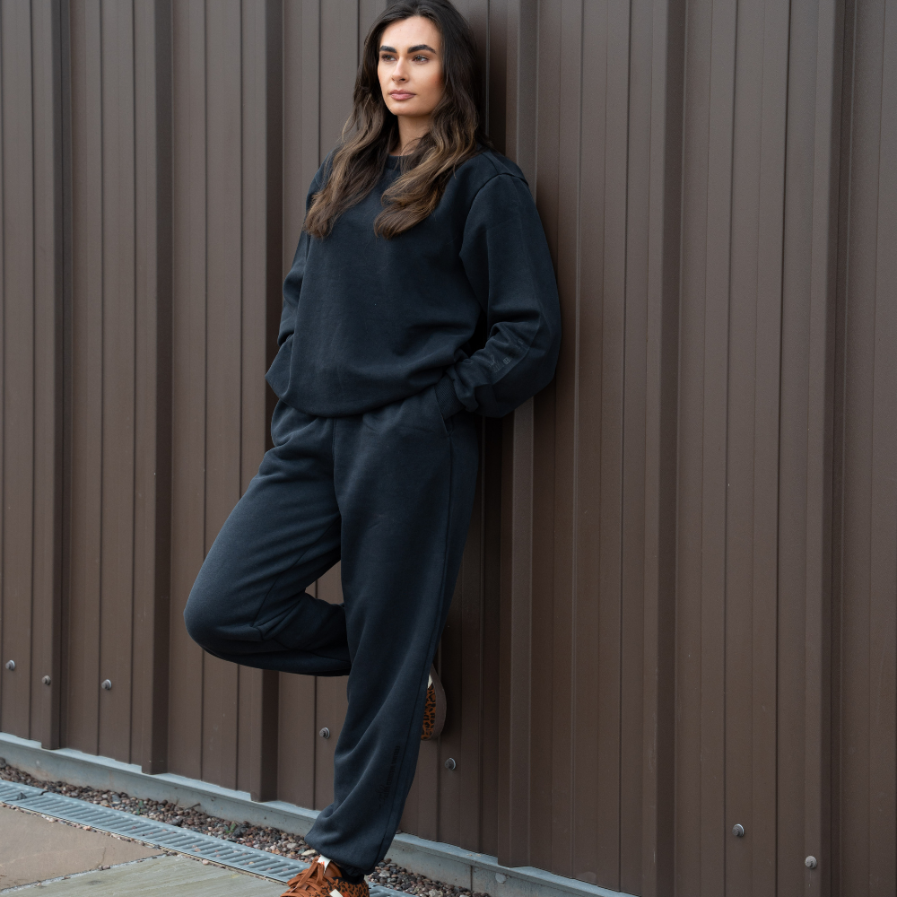 Washed Out Range | Vintage Sweater | Black