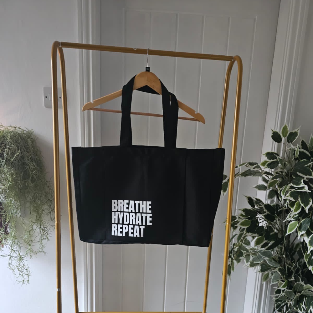 Strength Collection | Breathe Hydrate Repeat Yoga Bag | Black